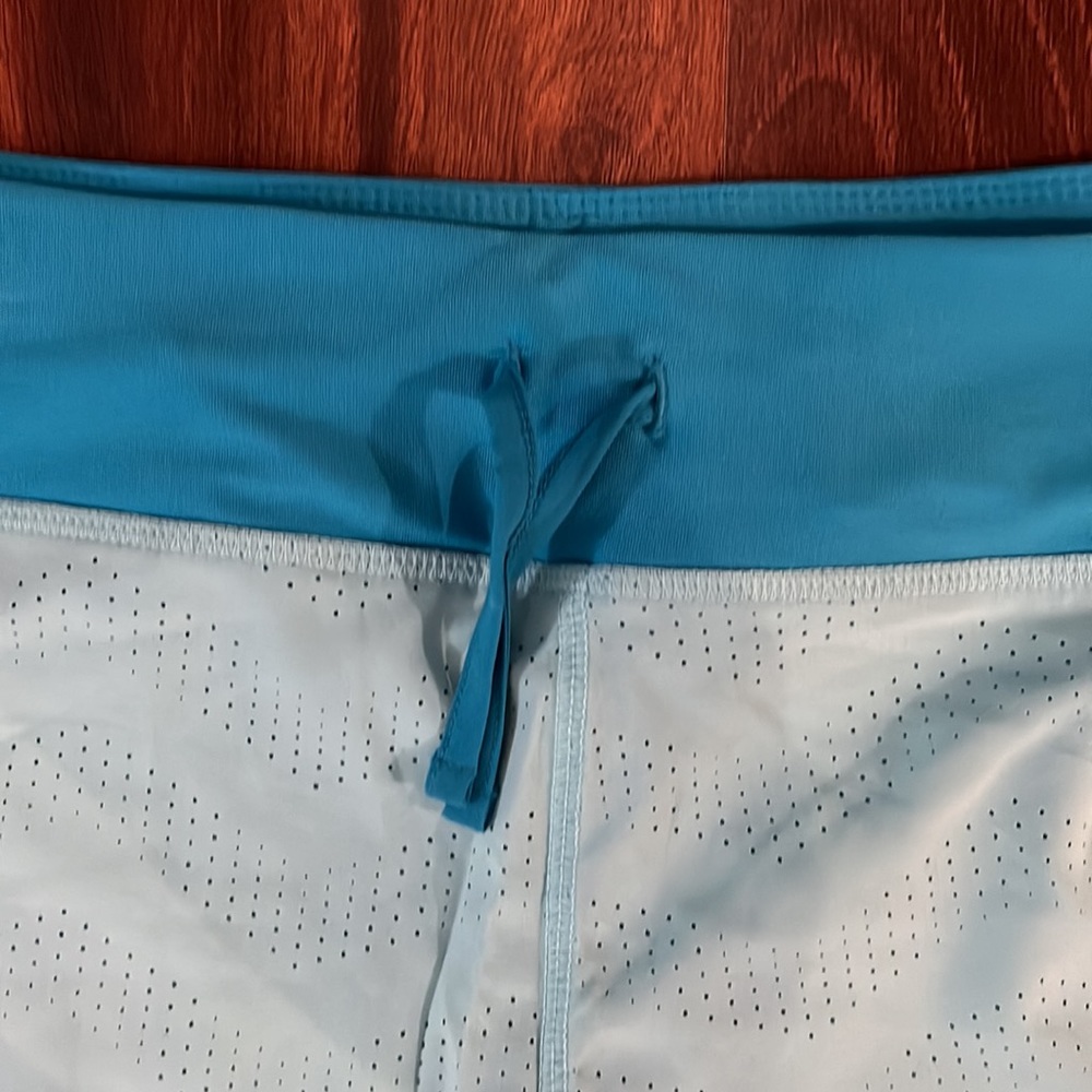 NWT Avis Turquoise Running Shorts - Picture 5 of 8